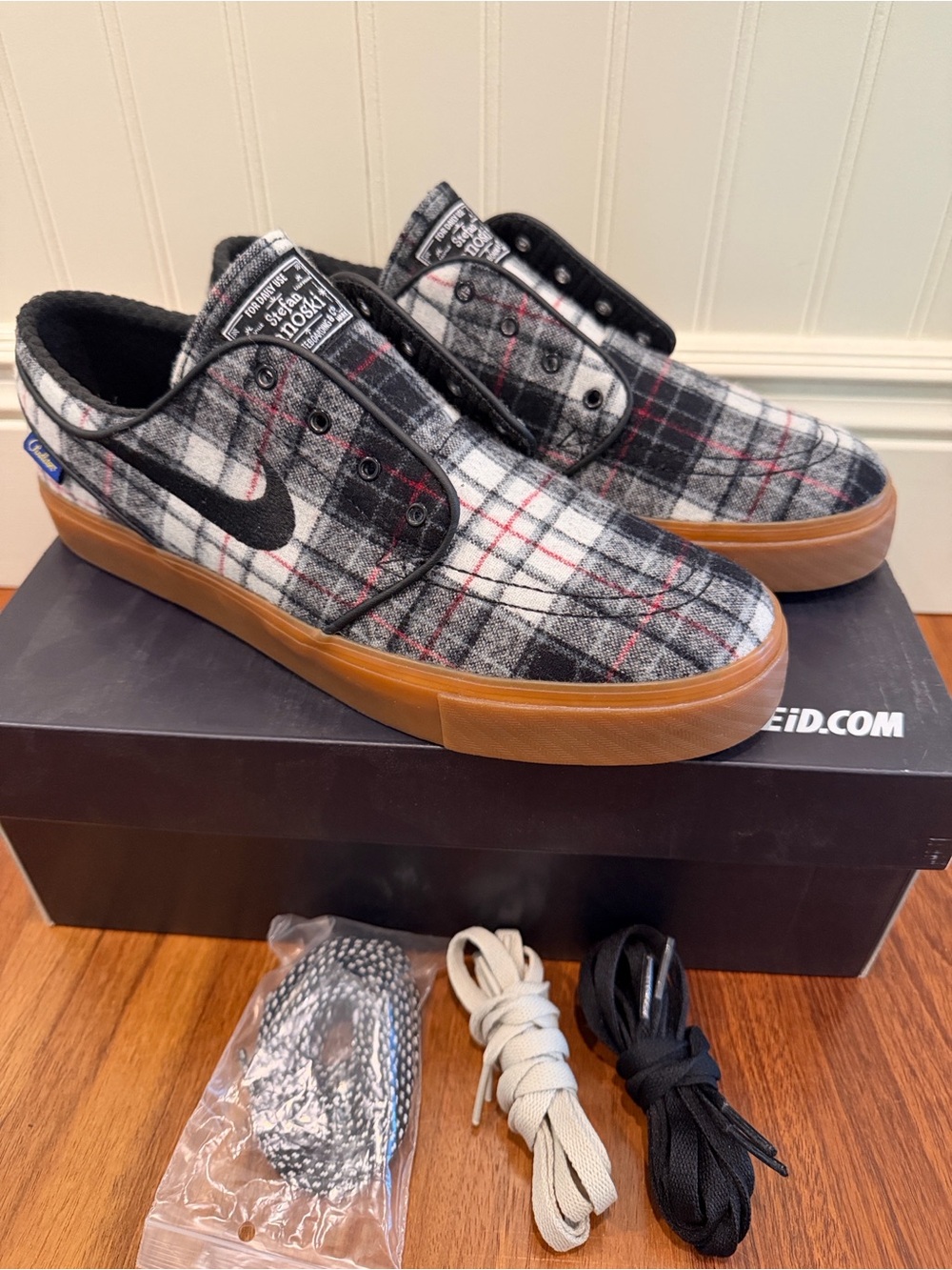 Nike ID Stefan Janoski Black/Grey Plaid Sneakers